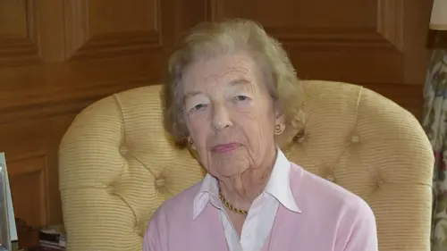 Casting Elizabeth II Une monarchie moderne