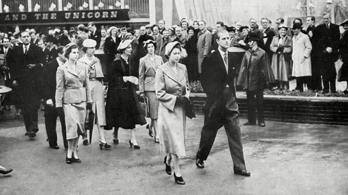 Elizabeth II, destin royal