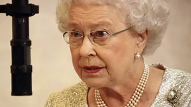 Elizabeth II, reine de son temps