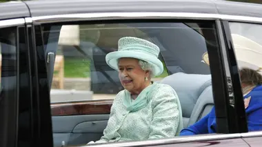 Elizabeth II, une vie de reine