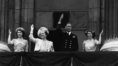 Une main de fer dans un gant de velours