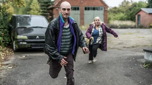 Elvira S01E02 Through the Door and out the Window