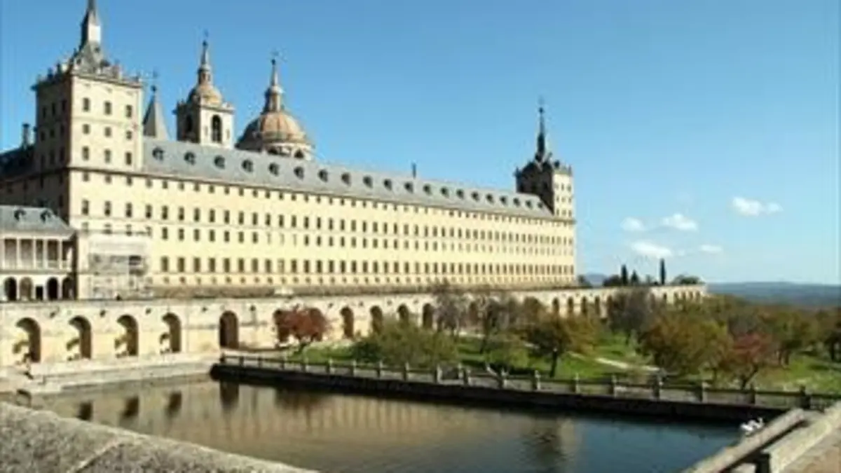 Embarquement immédiat E05 Madrid, cité royale