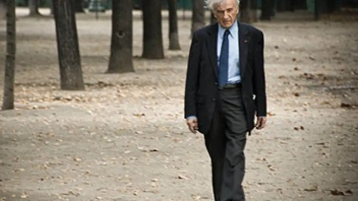 Elie Wiesel, messager de la mémoire S02E00 Elie Wiesel, messager de la mémoire