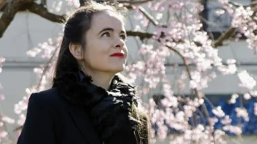 Amélie Nothomb, une vie entre deux eaux S06E00 Amélie Nothomb, une vie entre deux eaux