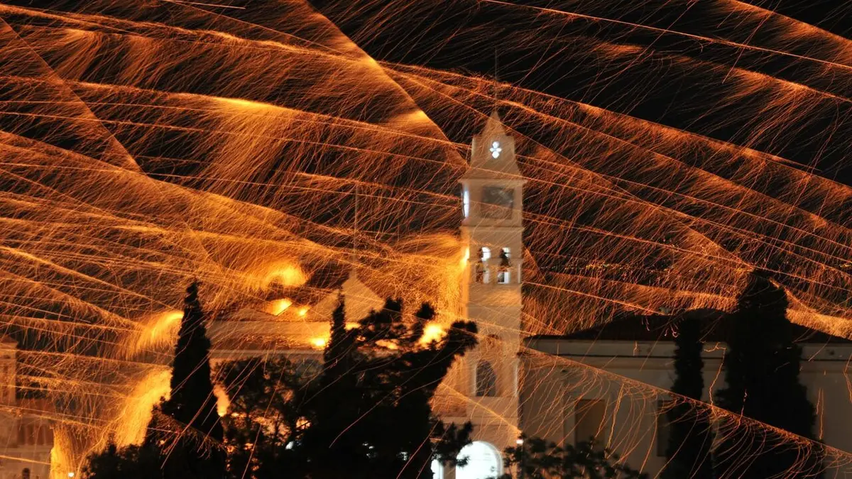 En Grèce, la guerre des fusées de Chios