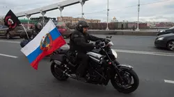 En immersion avec Michael Ware Rouler pour la mère Russie