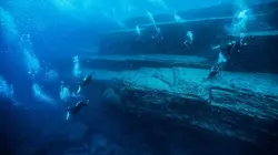 En quête de preuves Ancienne cité perdue et créature souterraine