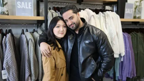 Casting En trouple avec ma belle-mère Ne me laisse pas comme ça