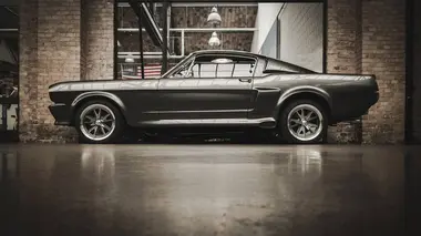 Ford Mustang & Austin Mini Contryman