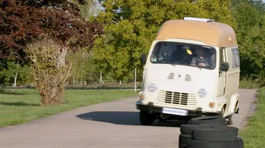 Citröen DS - Renault Estafette