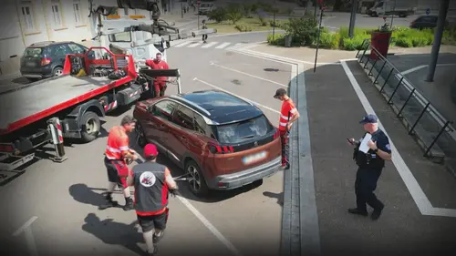 Enlèvement demandé : le quotidien des fourrières Opérations dangereuses