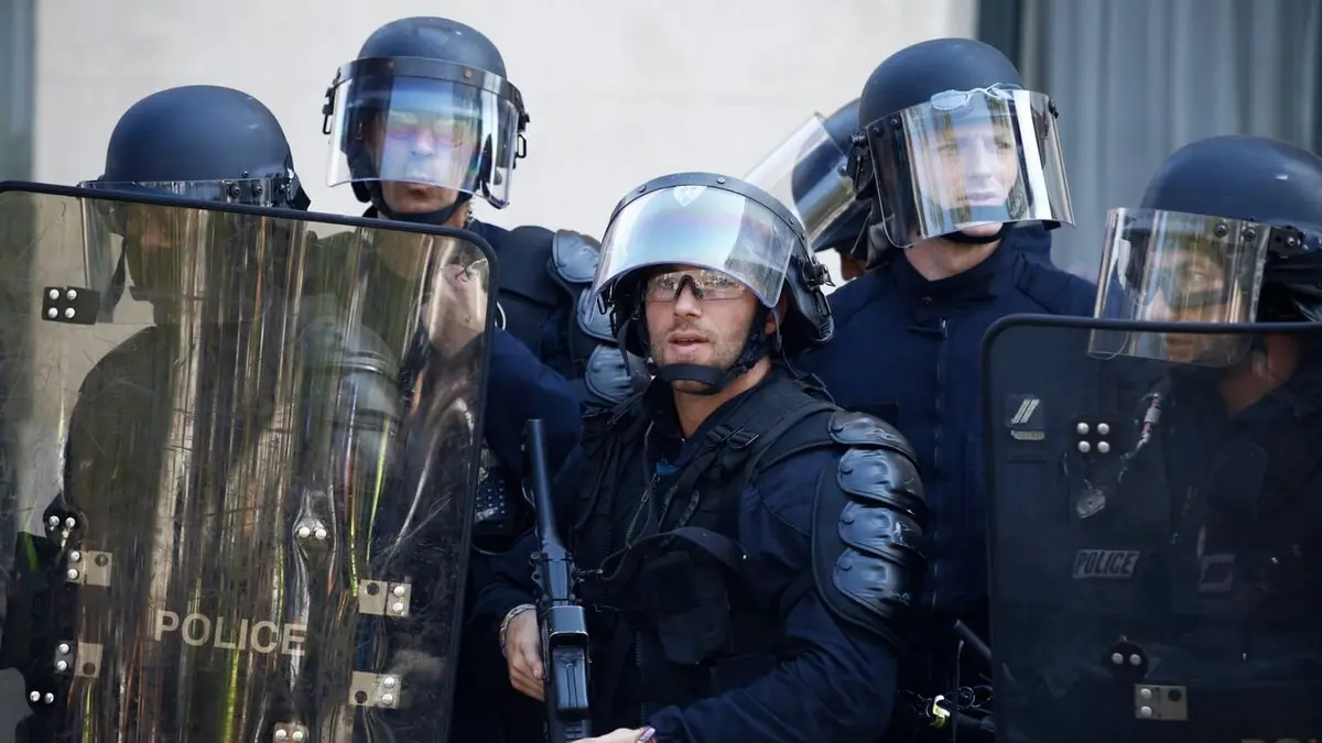 Enquête d'action Policiers et champions : ces athlètes qui font régner l'ordre