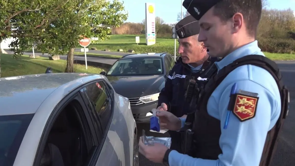 Enquête d'action Gendarmes normands : traque sur les routes de la Manche ! (2/2)