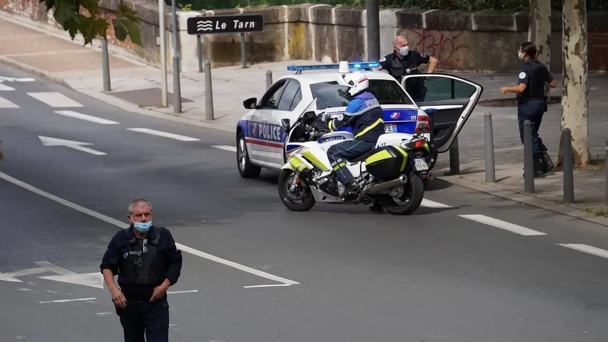Enquête d'action Danger sur la route : la police contre-attaque !