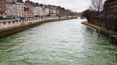 Enquête d'action Paris : les quais de Seine sous haute surveillance