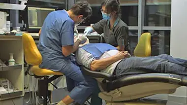 Soins dentaires : toujours trop chers