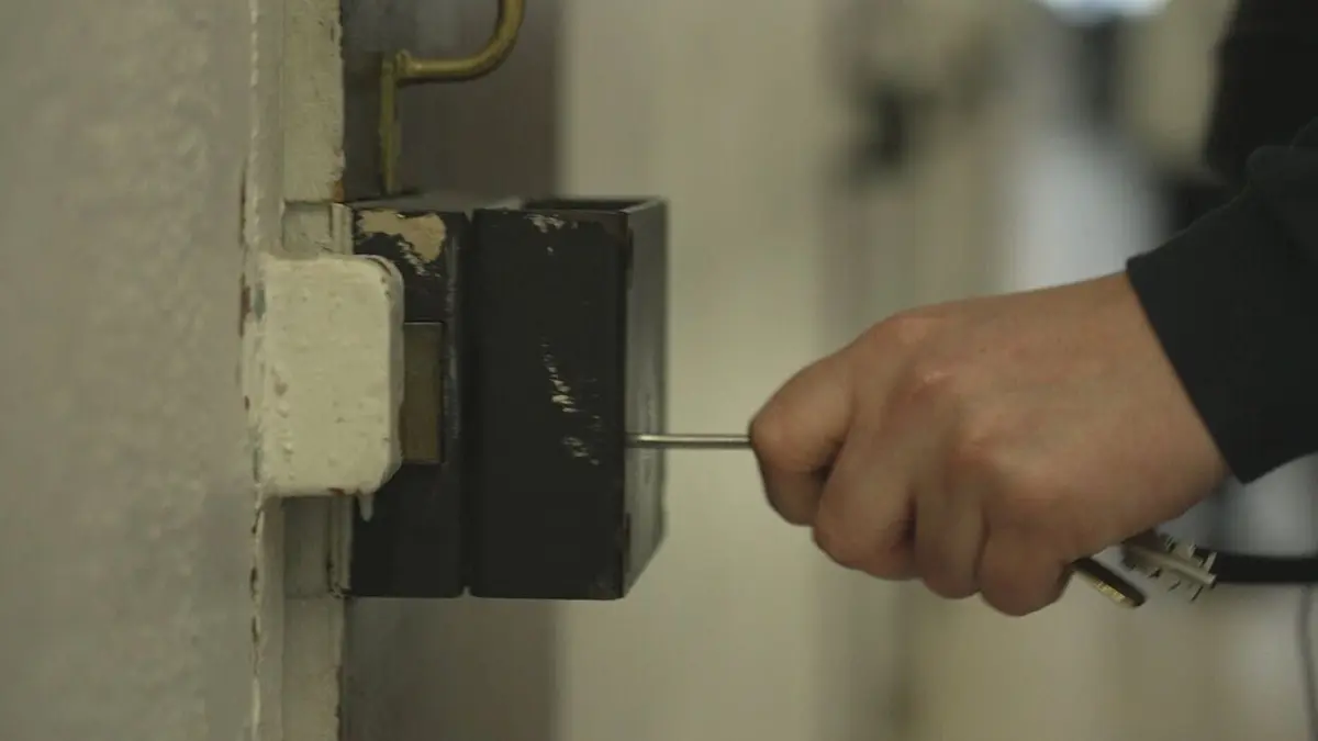 Enquête exclusive Prisons françaises : au bord de l'implosion ?