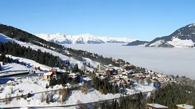 Courchevel / Saint-Moritz : duel au sommet du luxe