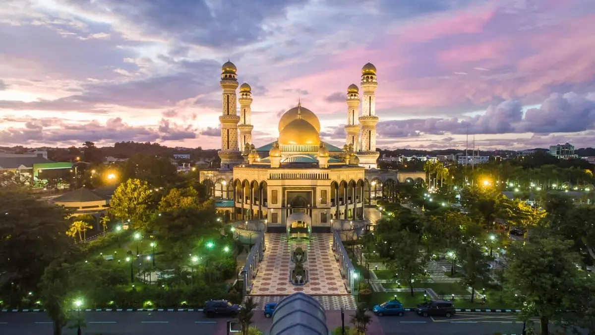 Enquête exclusive Enquête au sultanat de Brunei : le pays le plus riche et le plus fermé au monde