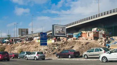 Enquête exclusive Argent, trafic, débrouille : les secrets des camps roms