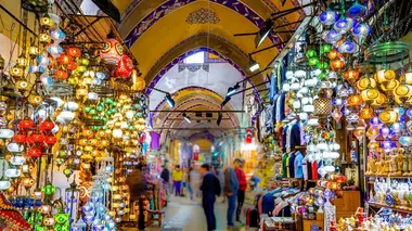 Enquête exclusive Istanbul : la ville aux deux visages
