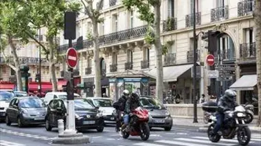 Enquête exclusive Scooters, vélos, trottinettes : la folie des deux roues