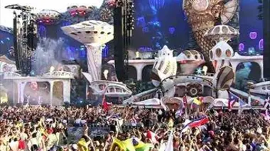 Enquête exclusive Tomorrowland : dans les coulisses et la folie du plus grand festival de techno du monde