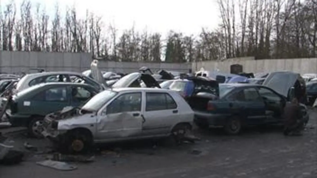Enquête prioritaire PV, fourrière, assurances : ma très chère voiture