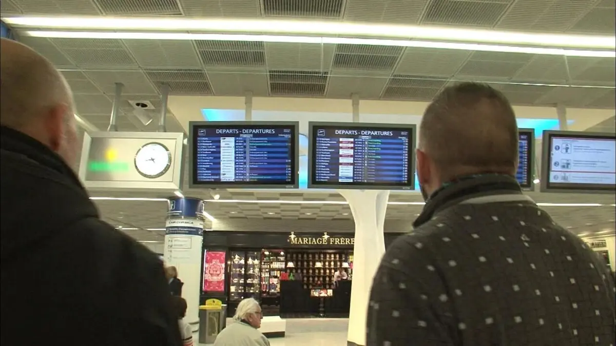 Enquête prioritaire CDG : aéroport sous haute surveillance