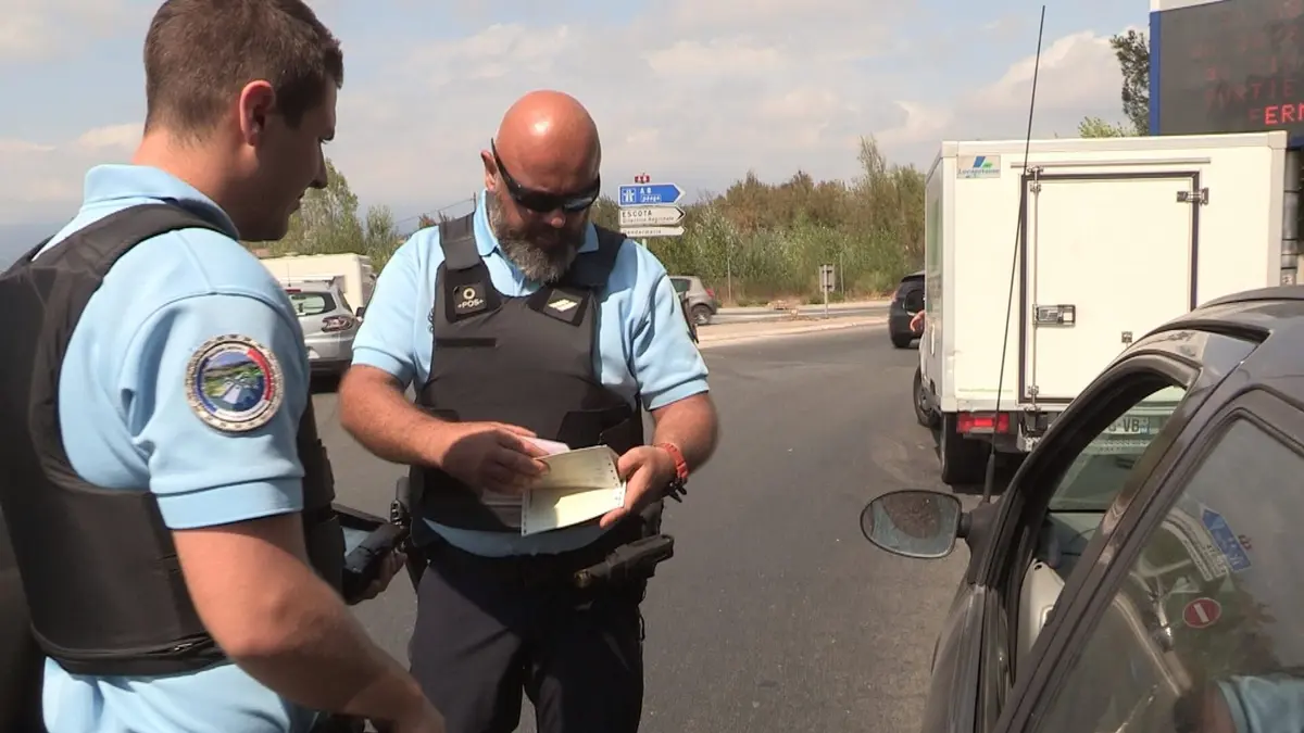 Enquête sous haute tension 100 jours avec les gendarmes de l'autoroute des vacances (n°2 - 2/2)