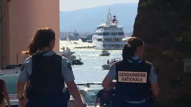 Enquête sous haute tension S04E01 Accidents de la route, délinquance et agressions : 100 jours avec les gendarmes de Saint-Tropez (n°4)
