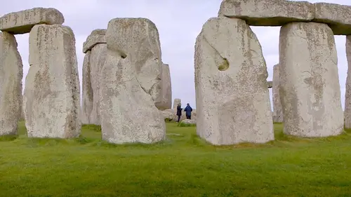 Enquêtes archéologiques Les bâtisseurs de Stonehenge
