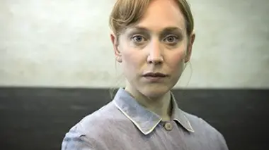 Enquêtes codées S02E01 Du sang sur les mains