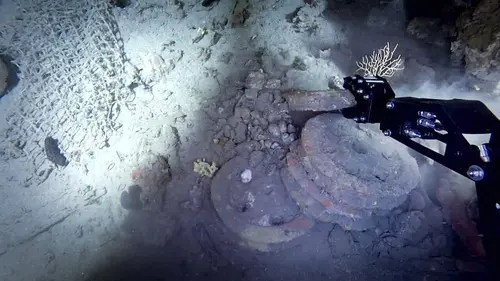 Enquêtes en eaux profondes On a plongé sur la Lune