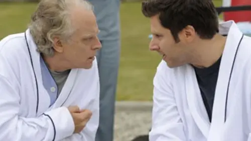 Enquêteur malgré lui S06E06 Shawn au-dessus d'un nid de coucou