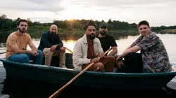 Sur Canal+ Séries à 22h21 : Enterrement de vie de garçon