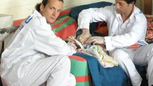 Equipe médicale d'urgence S02E03 Attention chien gentil !