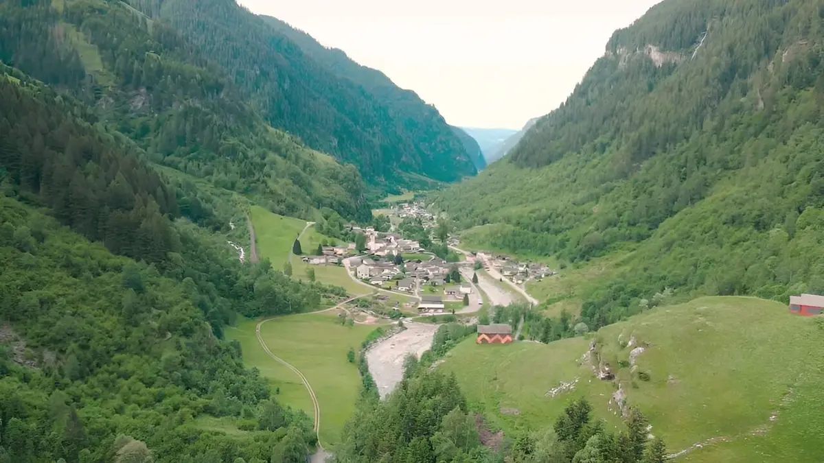 Escapades en Suisse Italienne S01E02 Giornico et Chironico