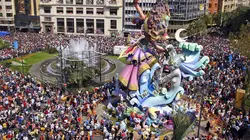 Espagne : la fête des Fallas embrase Valence