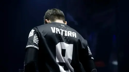 Esport, les nouveaux dieux du stade Chapitre 7 : la pression à son max