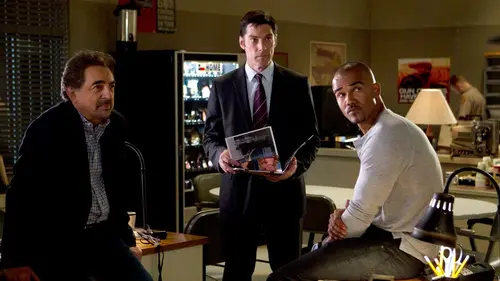 Esprits criminels S09E24 Anges déchus en streaming