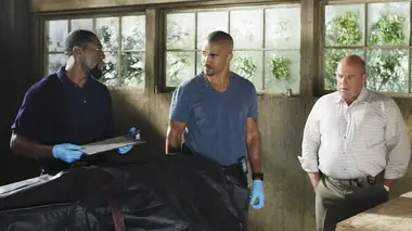 Esprits criminels S05E21 Techniques de chasse