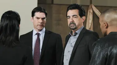 Esprits criminels S07E22 Cours magistral