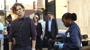 Esprits criminels S10E04 Sous la peau