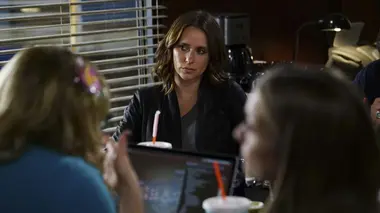Esprits criminels S10E17 Les lectrices