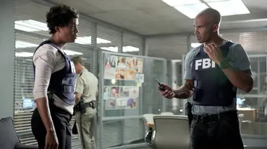 Esprits criminels S11E06 La ville des exclus