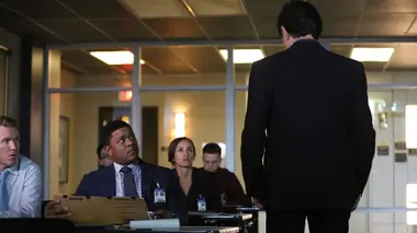 Esprits criminels S12E09 Cas d'école