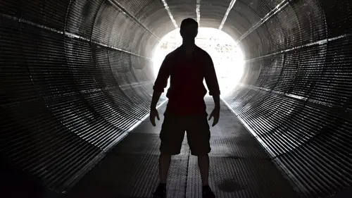 Casting Etrange évidence Objet cubique non identifié