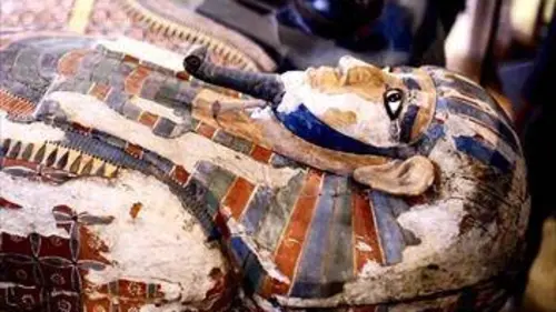 Etrange évidence S01E01 Curse of Osiris